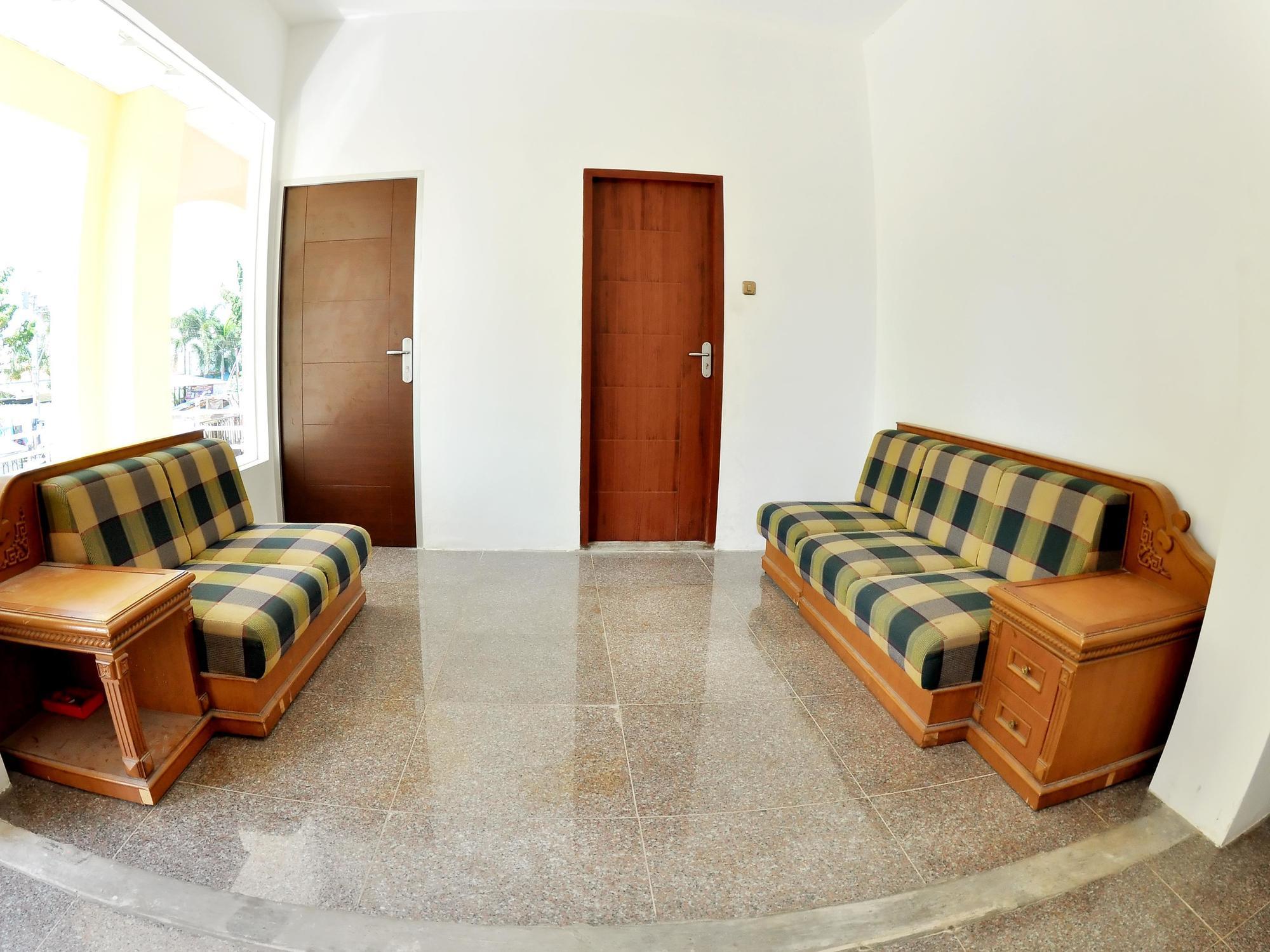 Ds Colive Peterongan Hotel Semarang Luaran gambar